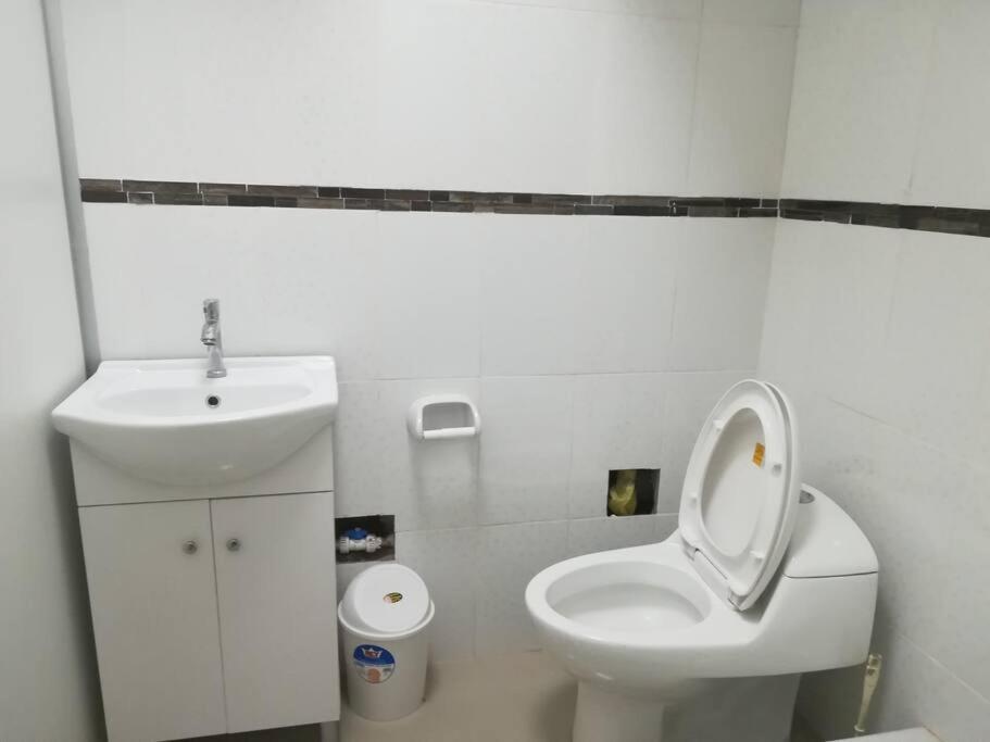 Apartamento Studio entero cerca al Palacio Gobierno Lima Exterior foto